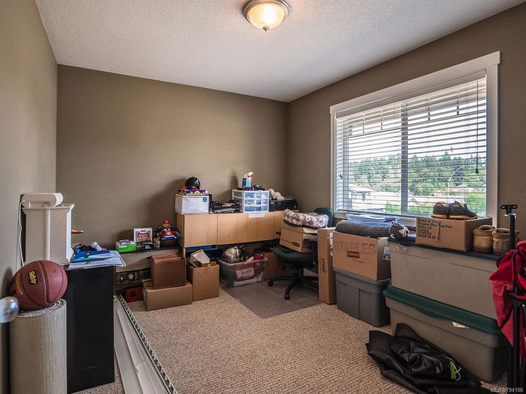 listing image 16047323539866929419