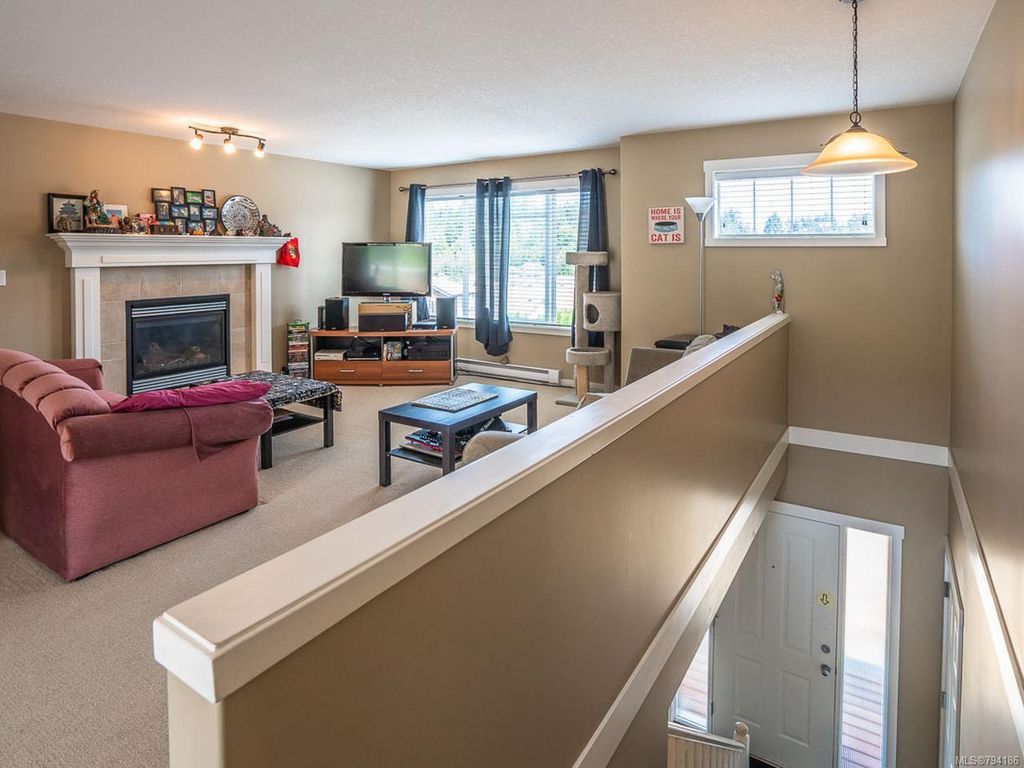listing image 16049220562181826909