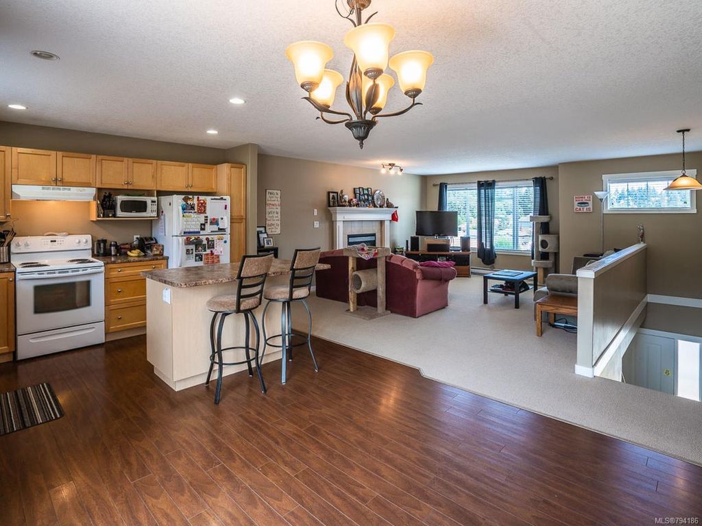 listing image 16046561381363428074