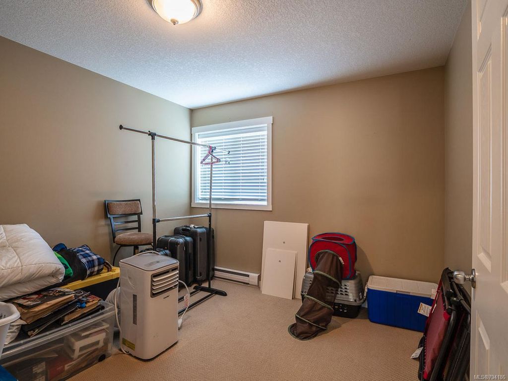 listing image 16047862599972212171