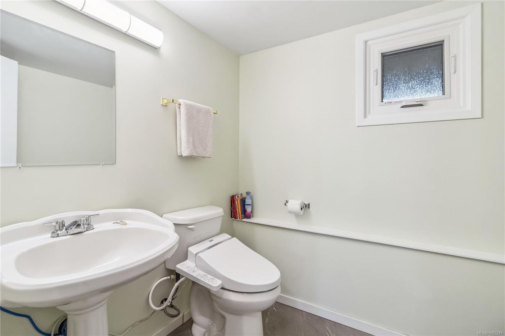 listing image 16043334431193409357