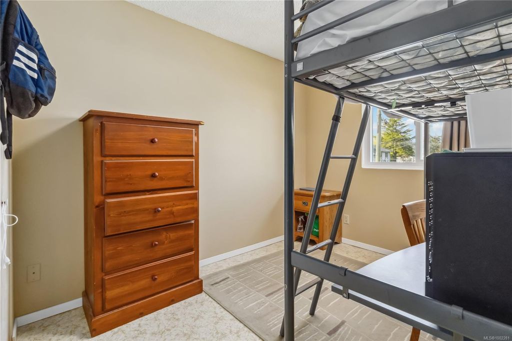 listing image 16048827383270550123