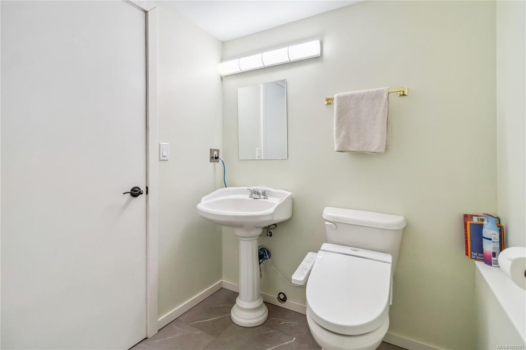 listing image 16042572185523962645