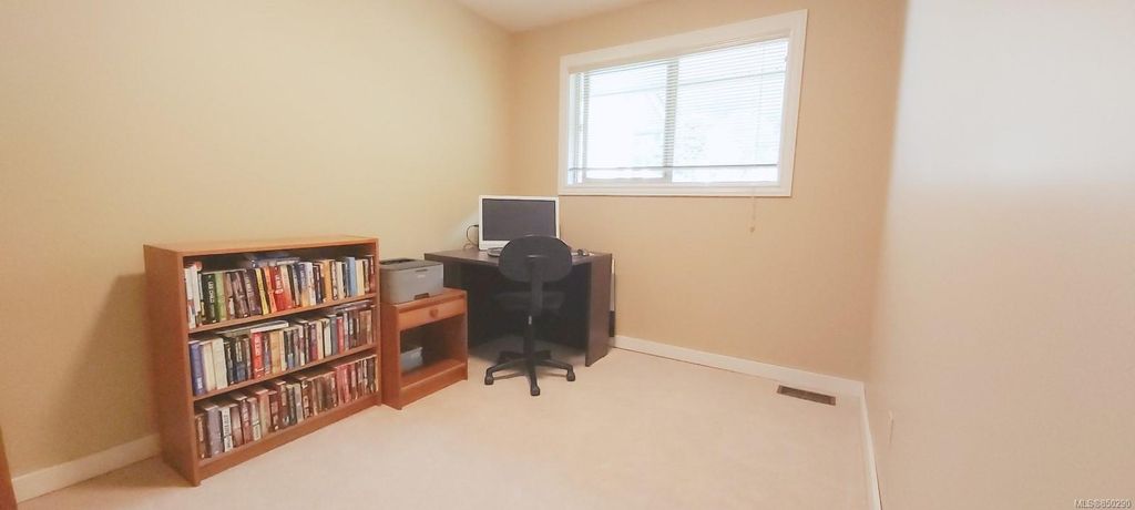 listing image 16041189586547967285