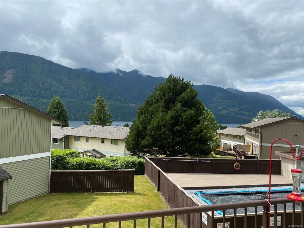 listing image 16040679887025760550