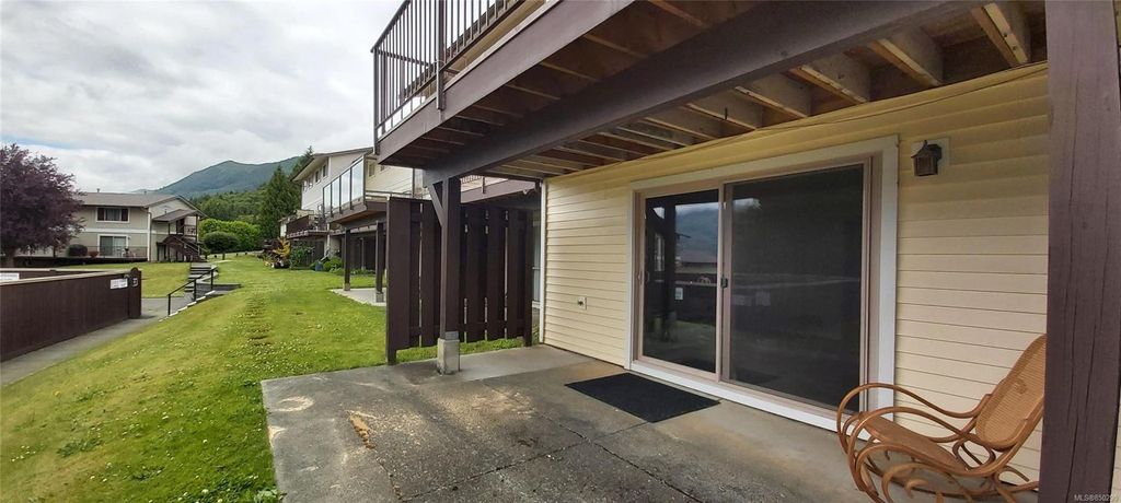 listing image 16042413260194972483