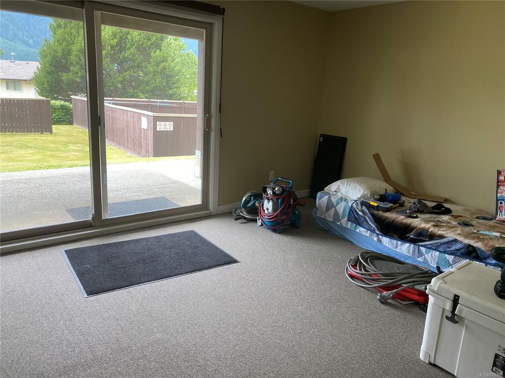 listing image 16041131198354976417