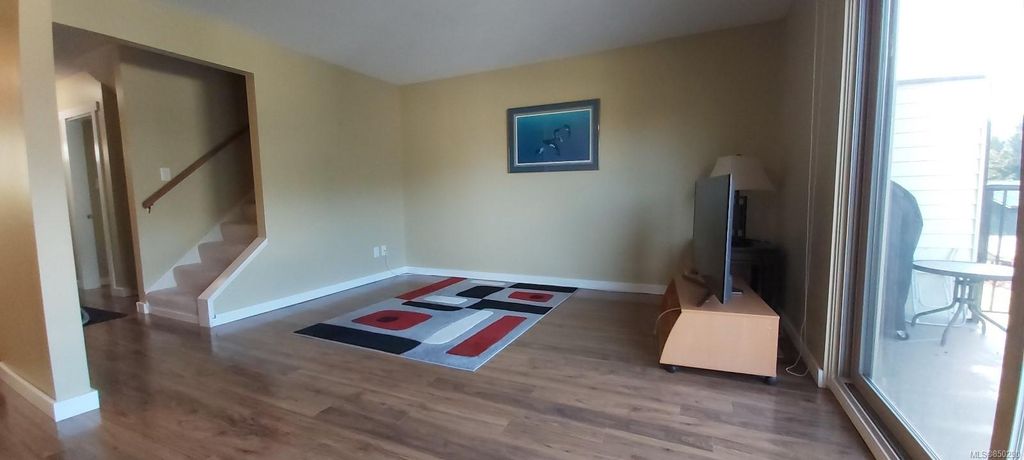 listing image 16043626398939501088