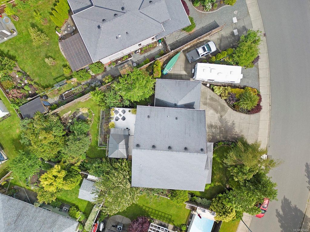 listing image 16043745535723579165