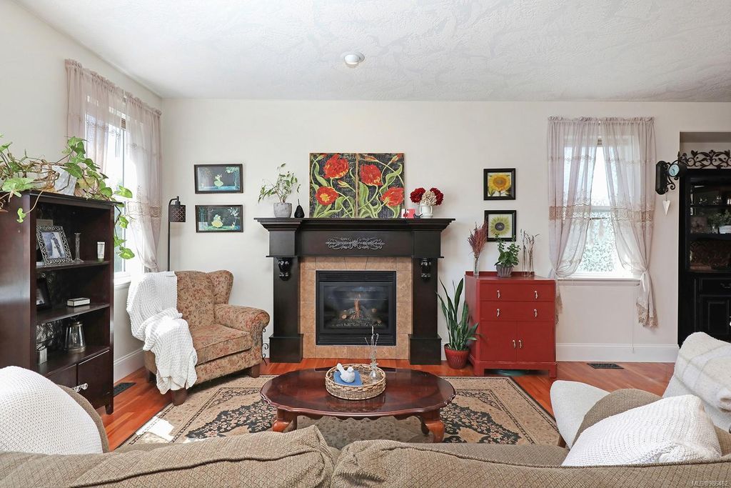 listing image 16042067215066782025