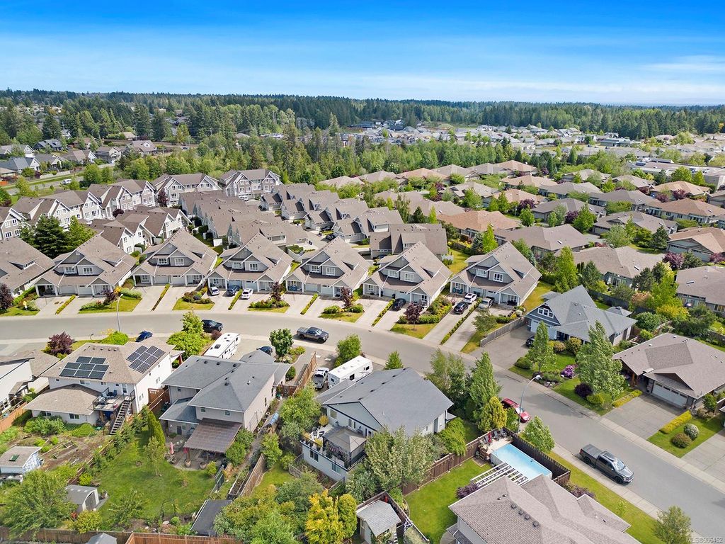 listing image 16044001742725645494