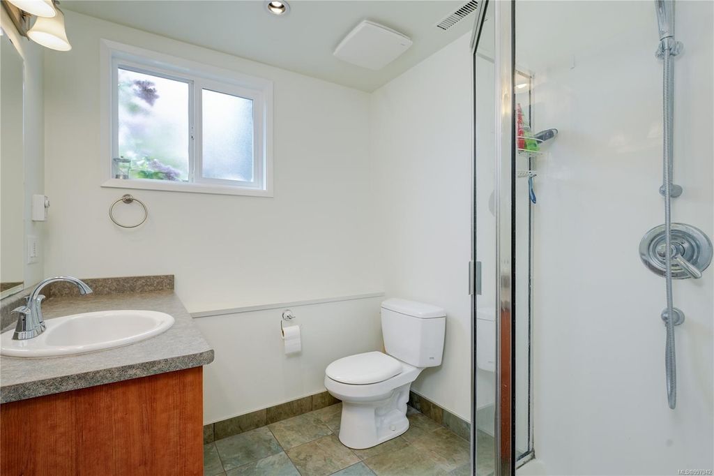 listing image 16043790513699488981