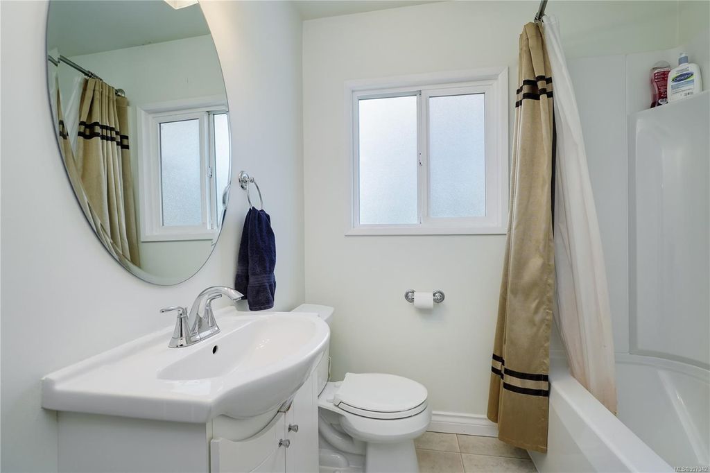 listing image 16045436451998253350