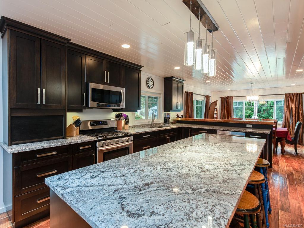 listing image 16042595149066851929