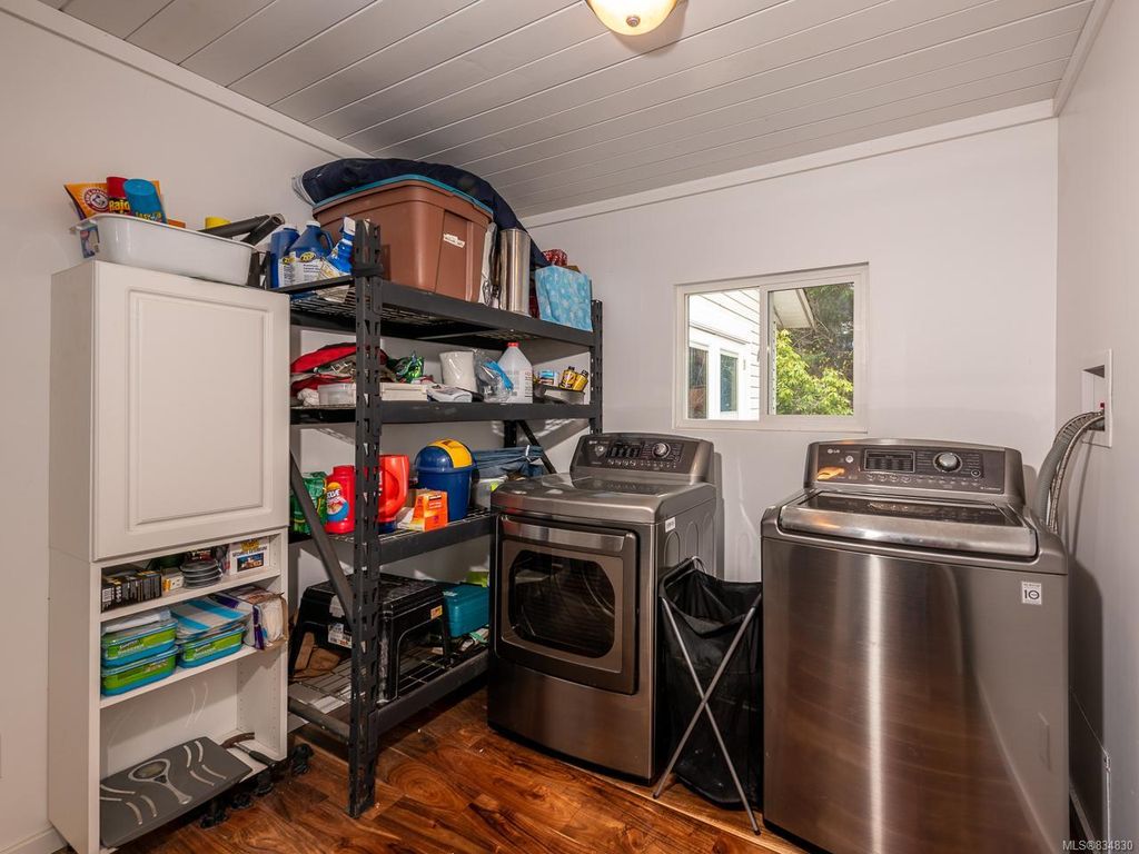 listing image 16043878903558965573