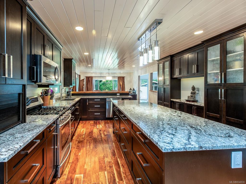 listing image 16041159887761056800