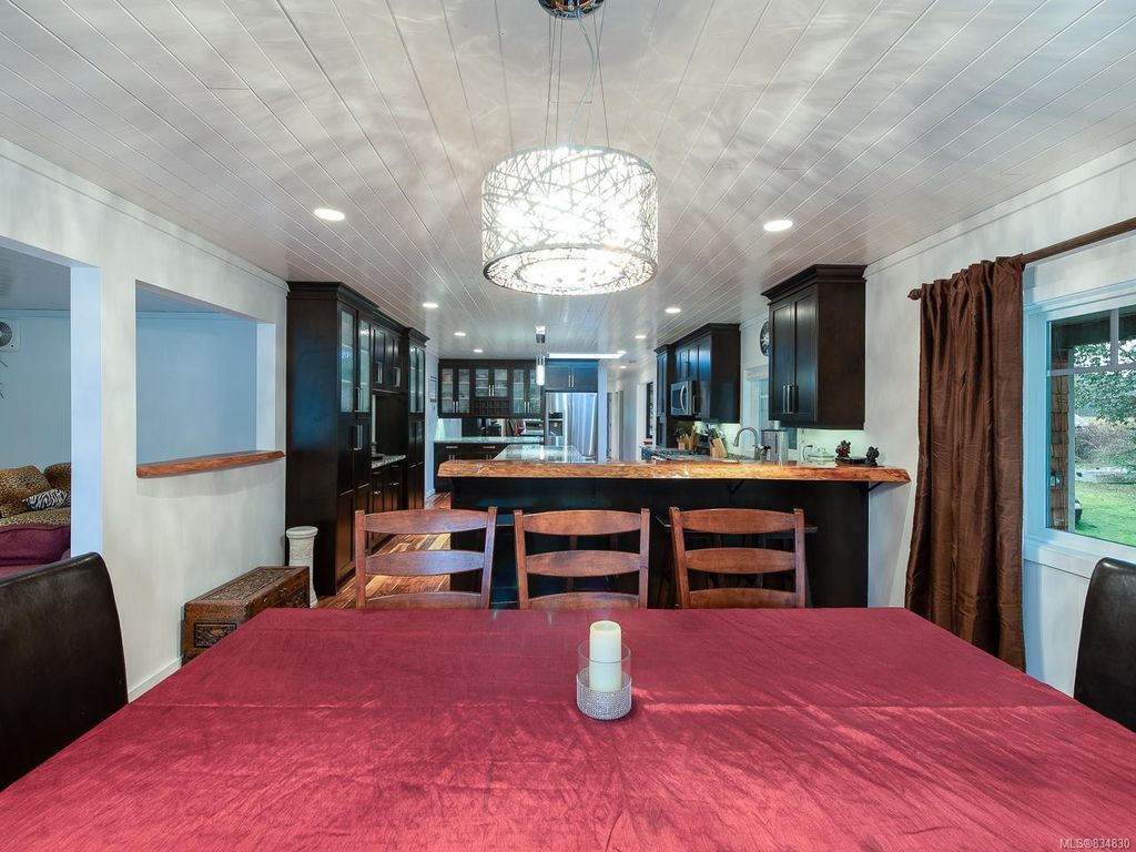 listing image 16044379356472866010