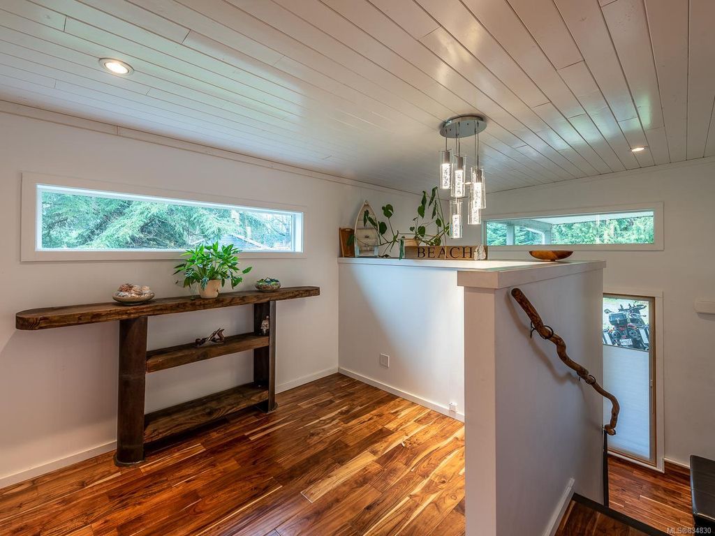 listing image 16045386297720974523