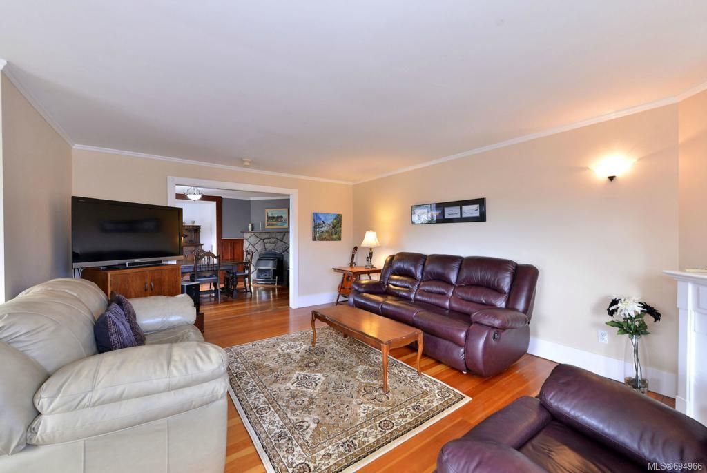 listing image 16048066662771011671