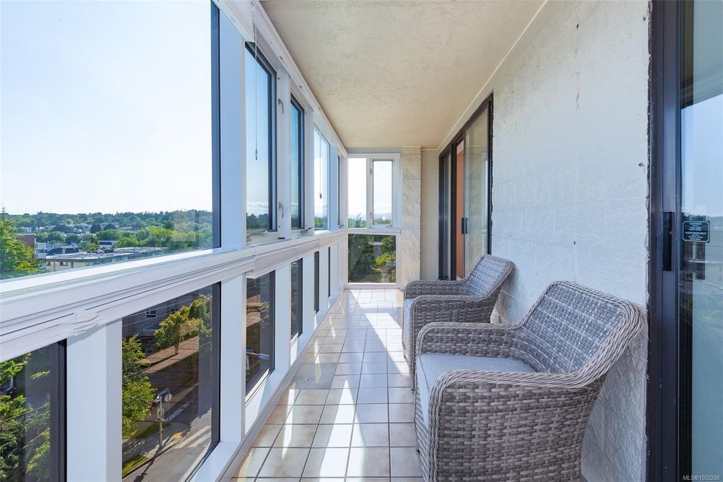 listing image 16048501339871618005