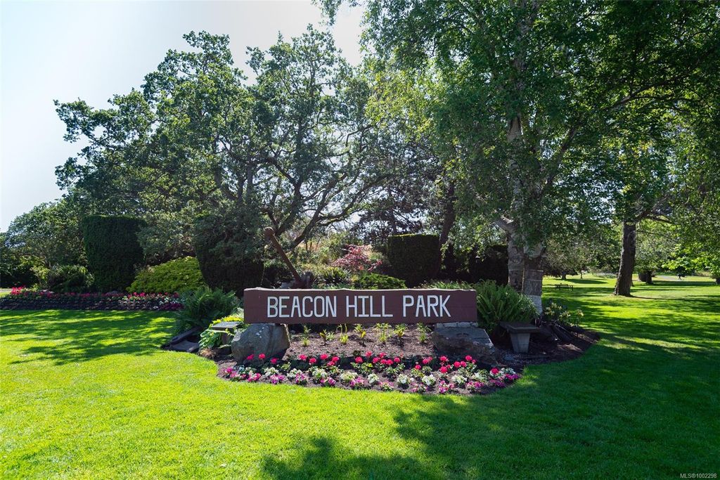 listing image 16049650247373083950