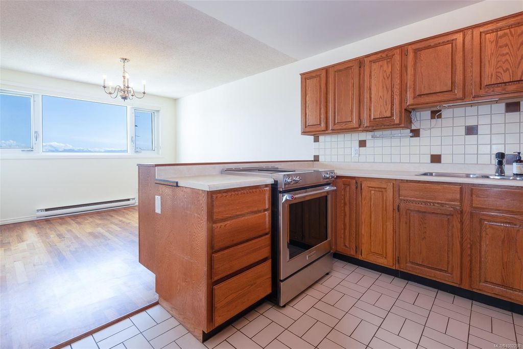 listing image 16048363408263094584