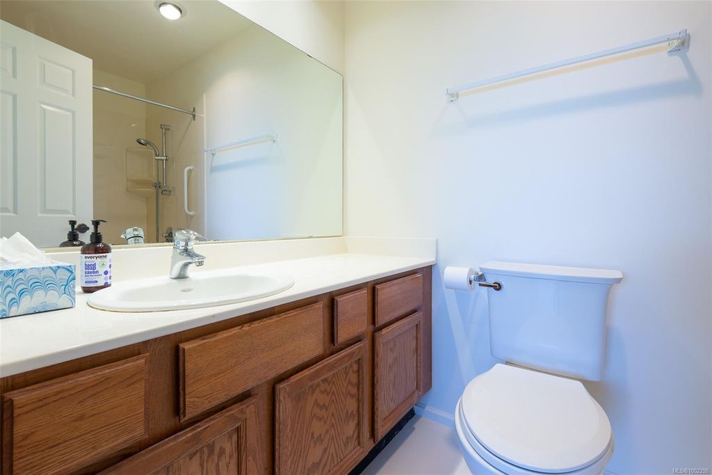 listing image 16045642674230424481