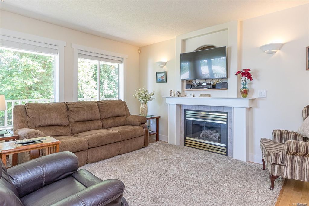 listing image 16049129236261538584