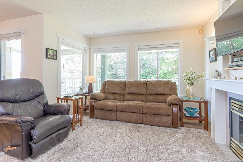 listing image 16046263317917459118