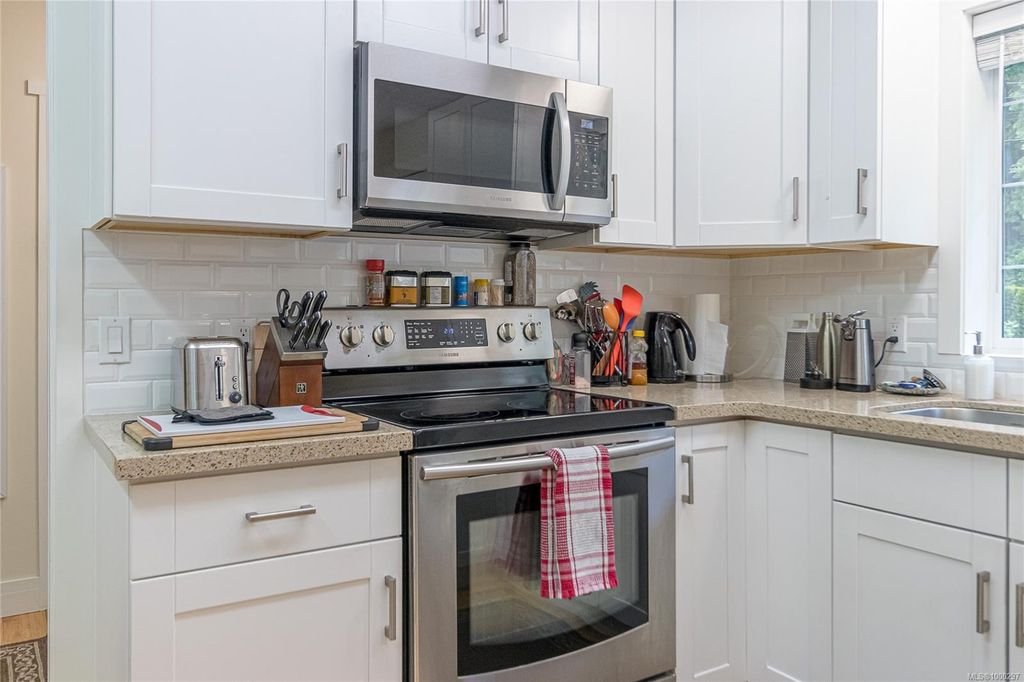 listing image 16043805123084727481