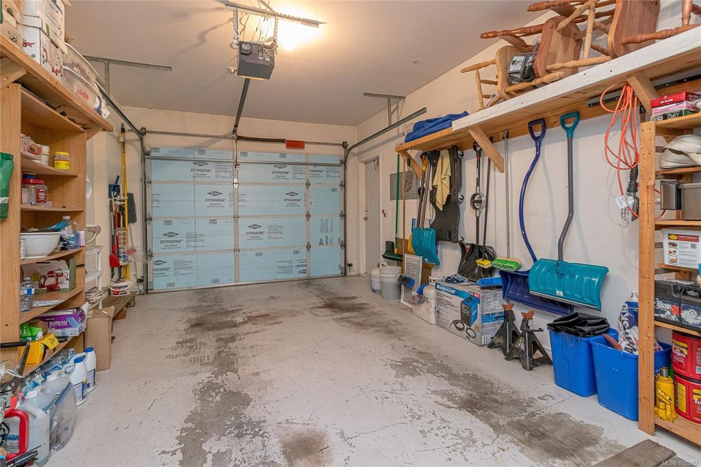 listing image 16042937374846109149
