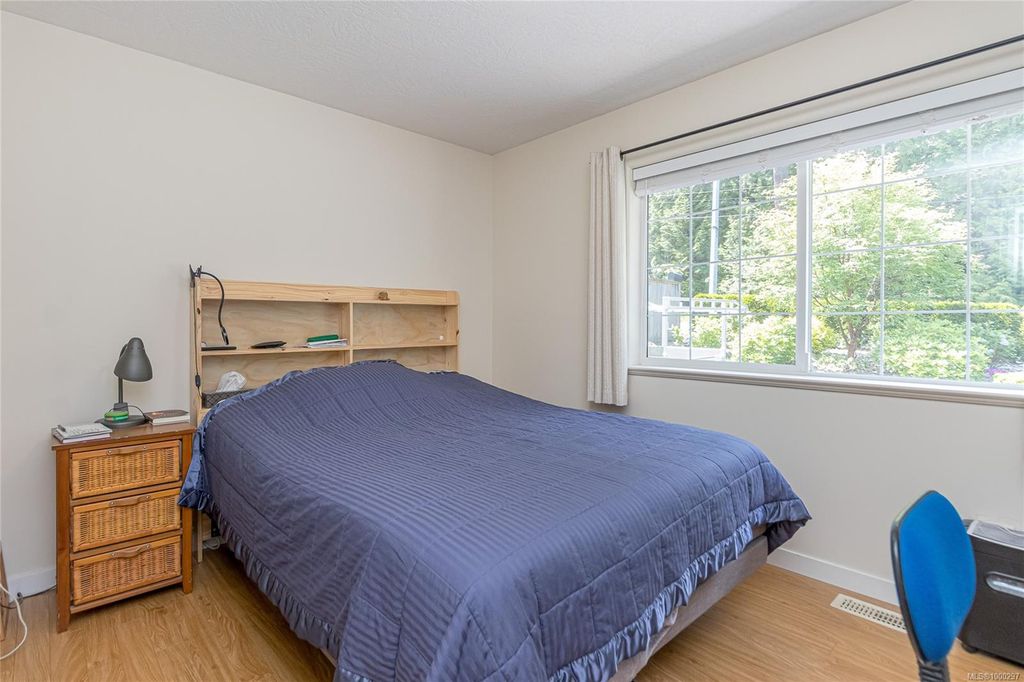 listing image 16040500883207139911