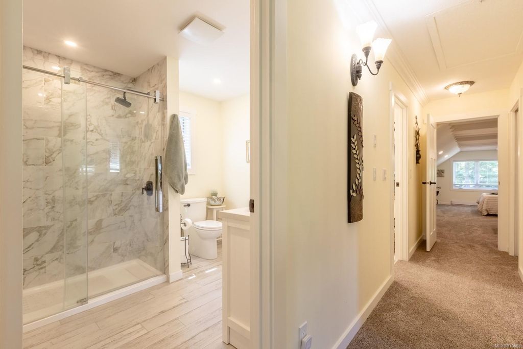 listing image 16040589990361645202