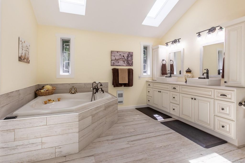 listing image 16045114103057097907