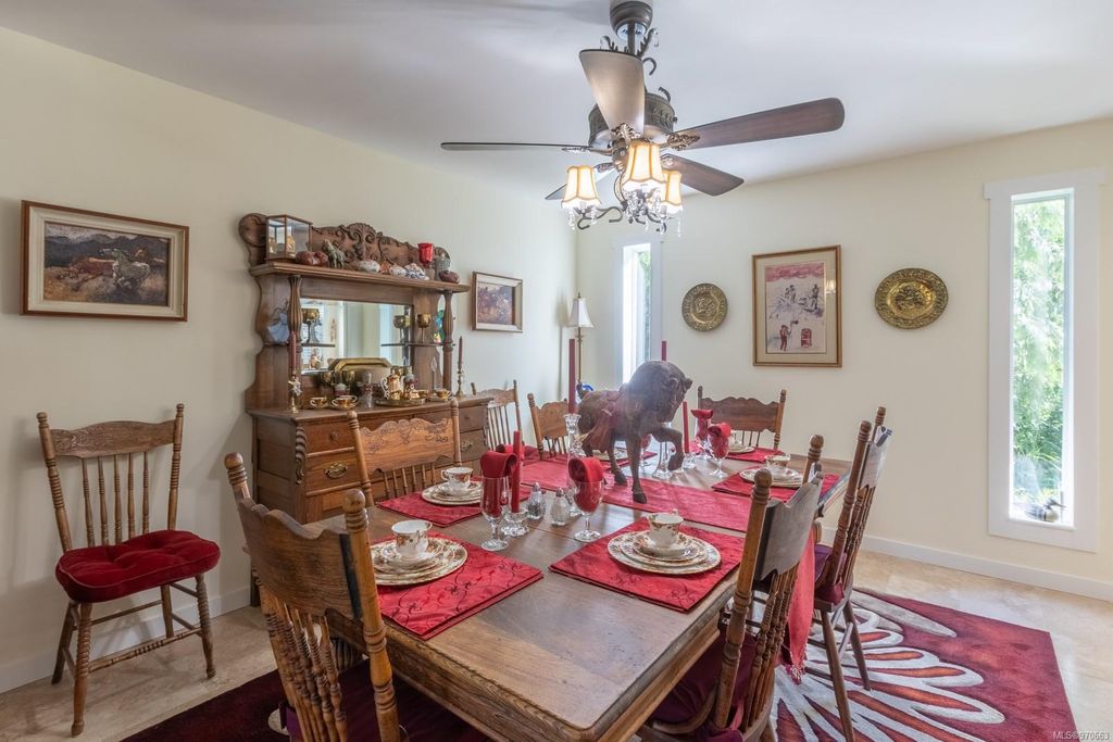 listing image 16043627984106549820