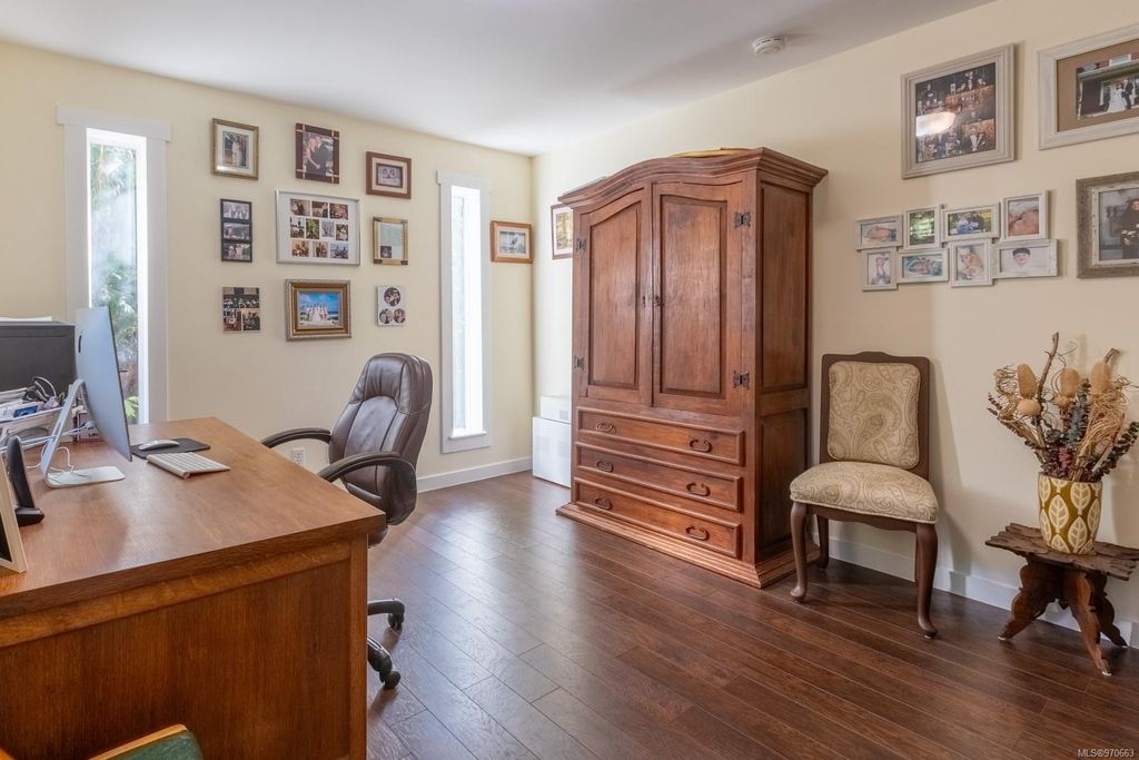 listing image 16045132523639749486