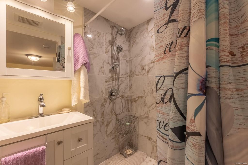 listing image 16048708830407964568