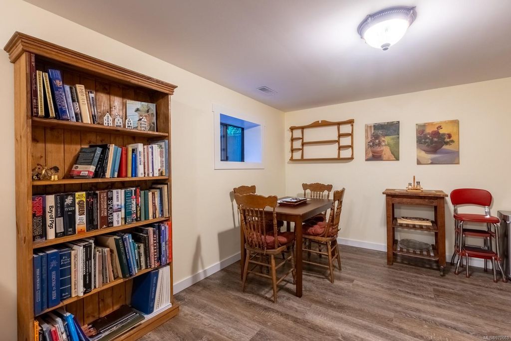 listing image 16046885323301936067