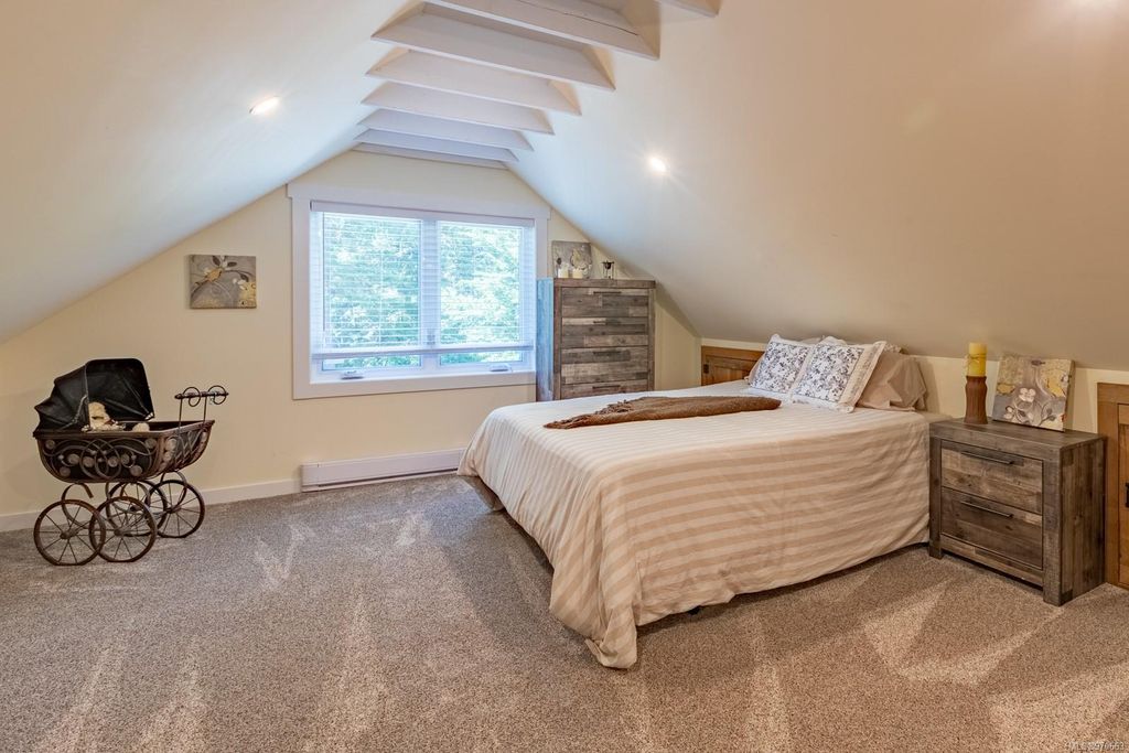 listing image 16044227502567536932