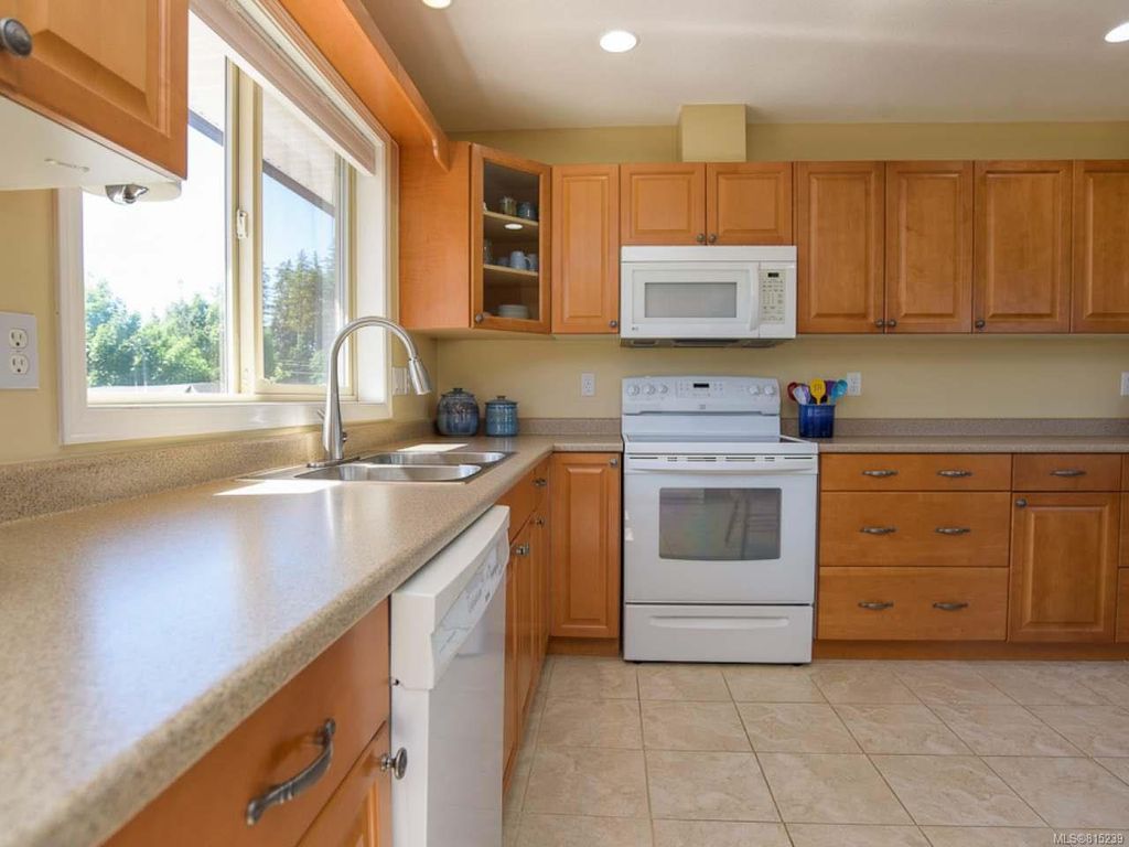 listing image 16043393989319