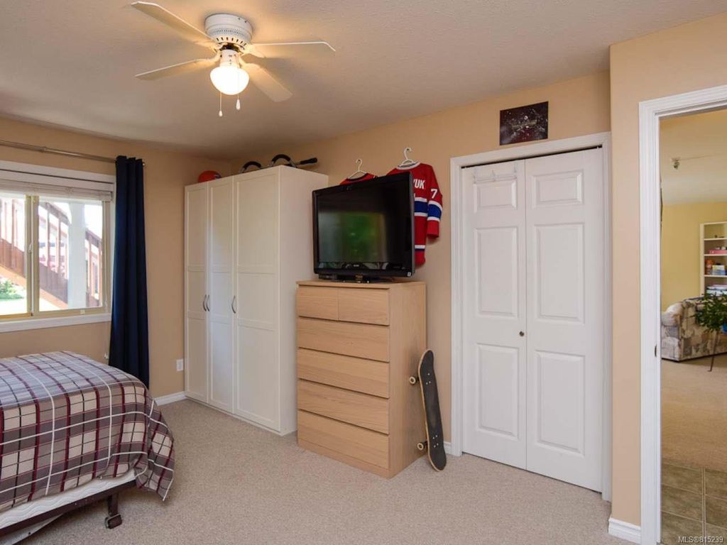 listing image 16043775474956398226