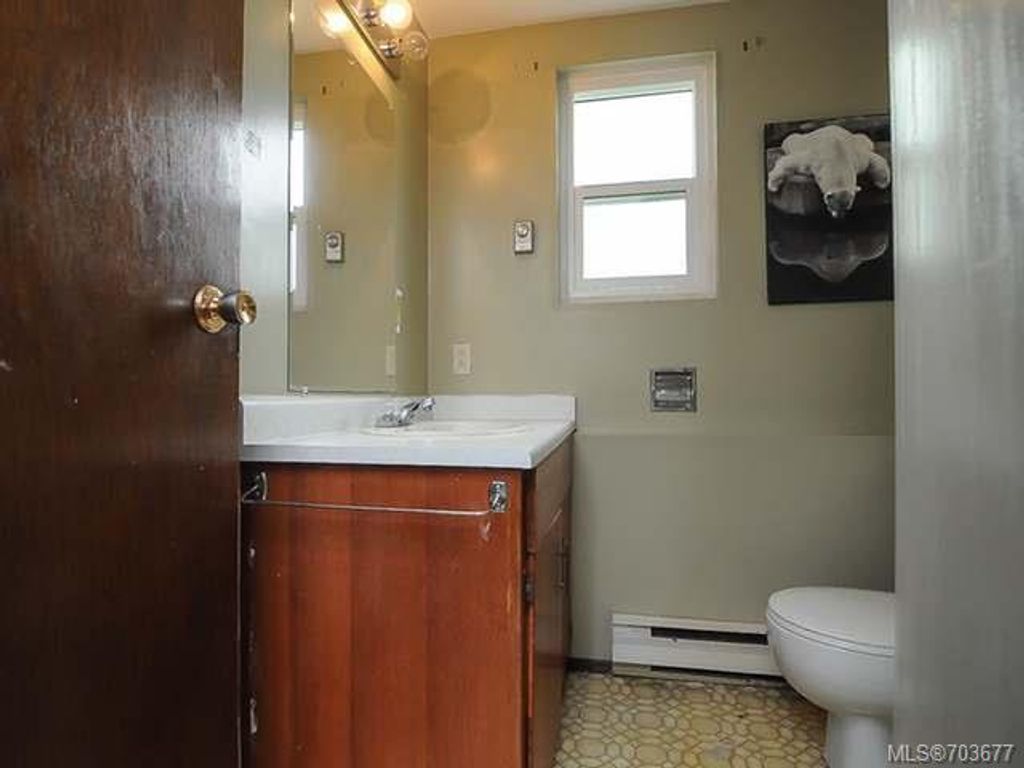 listing image 16042117931312338770