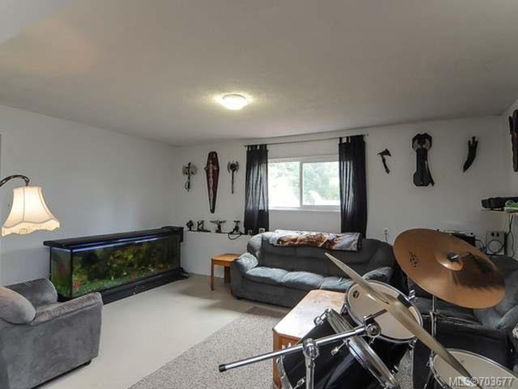 listing image 16042912588542489835