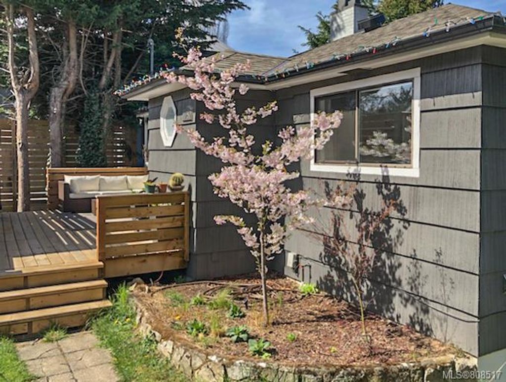 listing image 16041566484000