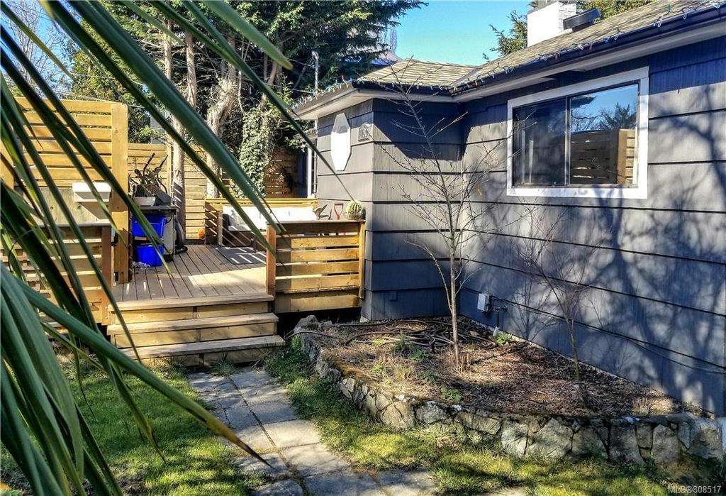 listing image 16043900072625
