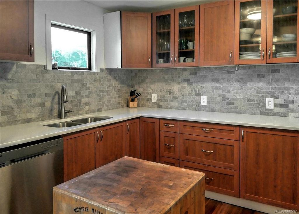 listing image 1604655454062