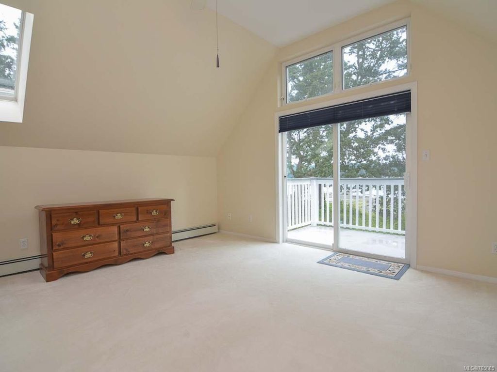 listing image 16044652744111080505