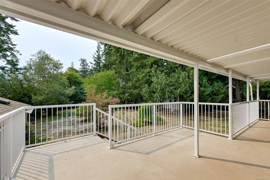 listing image 16041856811240852886