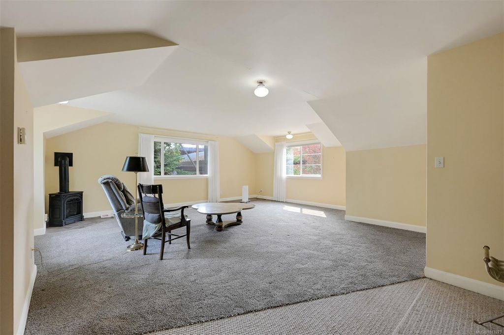 listing image 16049808351889616391