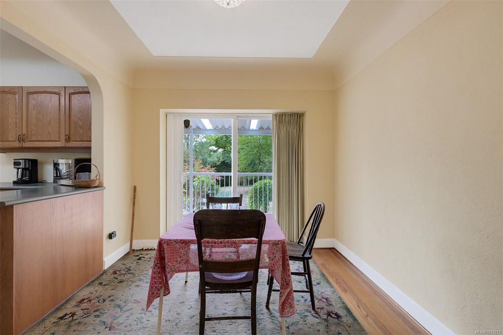 listing image 16040188475643804491